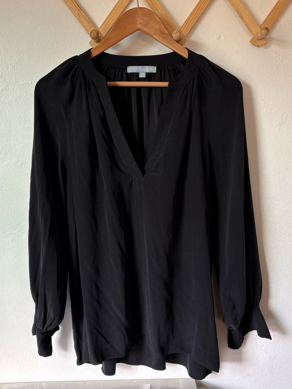 ANTONIO MELANI Black Long Sleeve Blouse